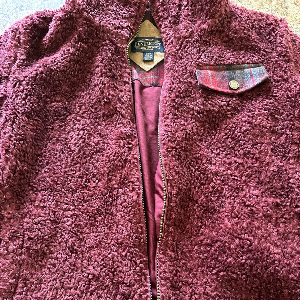 Pendleton Maroon Teddy Jacket. Women or Girl